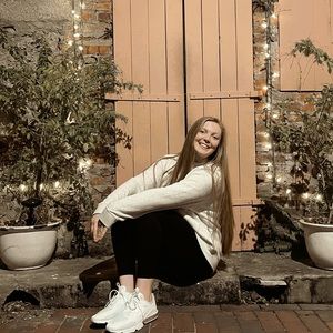 Meet your Posher, Kaitlyn